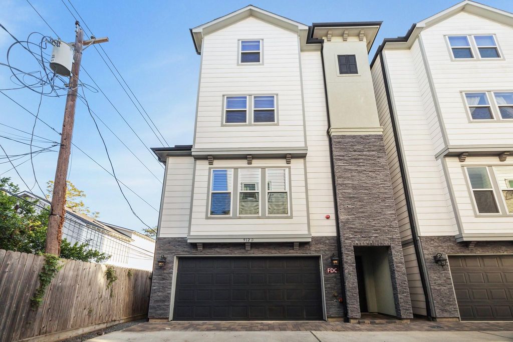 912 Yale Street D, Houston, TX 77008