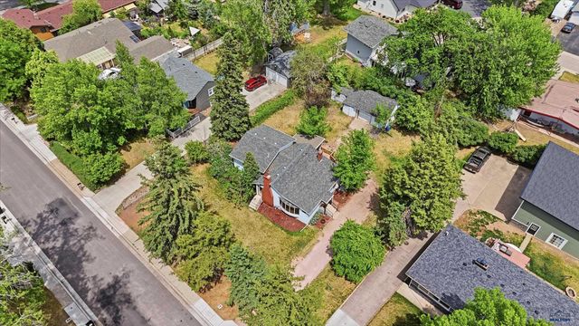 1830 SUN VALLEY DR, Rapid City, SD 57702