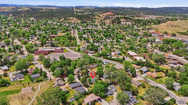 1830 SUN VALLEY DR, Rapid City, SD 57702