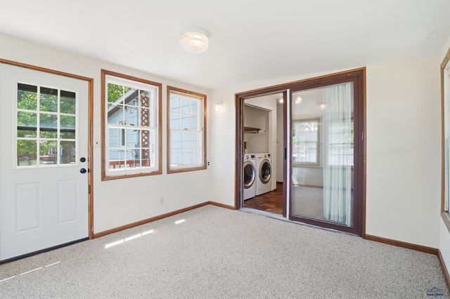 1830 SUN VALLEY DR, Rapid City, SD 57702