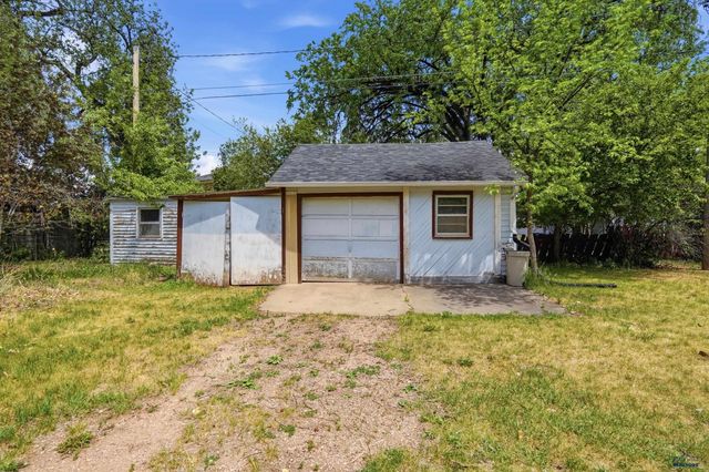 1830 SUN VALLEY DR, Rapid City, SD 57702