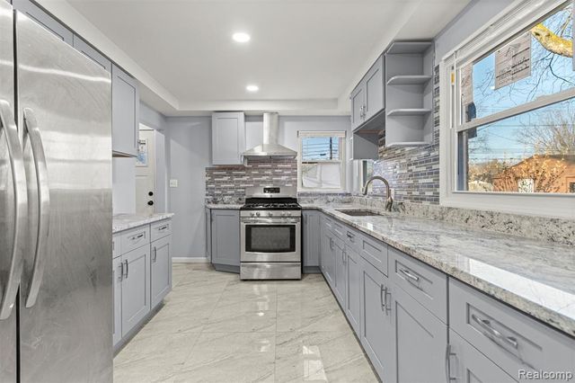 9319 Merriman Road, Livonia, MI 48150