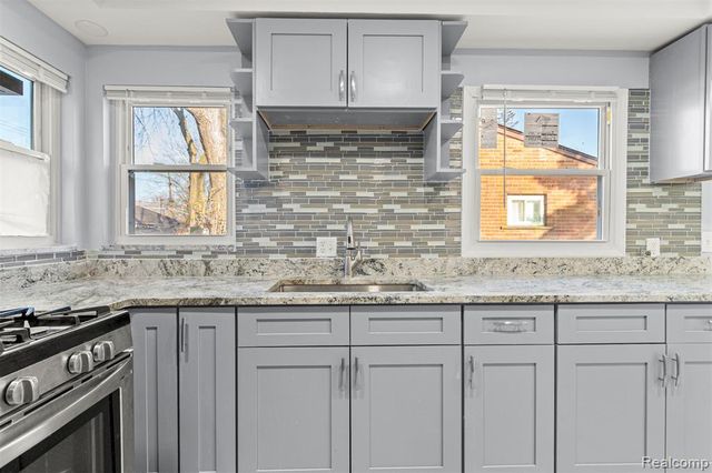 9319 Merriman Road, Livonia, MI 48150