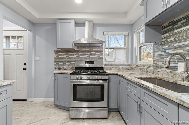 9319 Merriman Road, Livonia, MI 48150