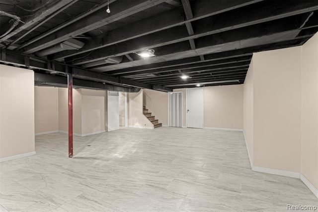 9319 Merriman Road, Livonia, MI 48150