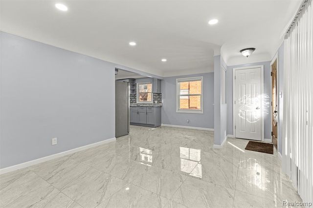 9319 Merriman Road, Livonia, MI 48150