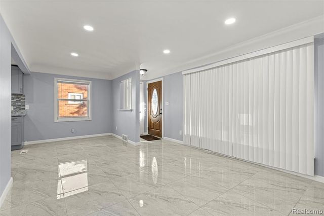 9319 Merriman Road, Livonia, MI 48150