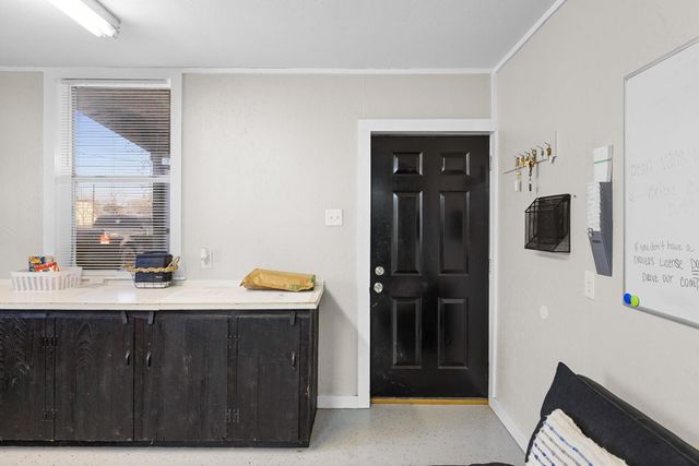 217 W Hill St, Navasota, TX 77868