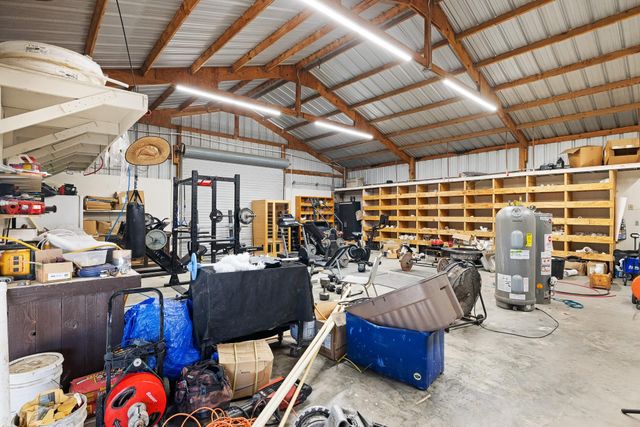 217 W Hill St, Navasota, TX 77868