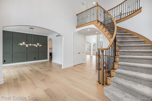 2423 Buckthorn Drive, Shelby, MI 48316