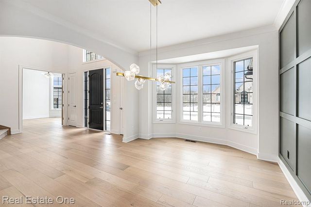 2423 Buckthorn Drive, Shelby, MI 48316