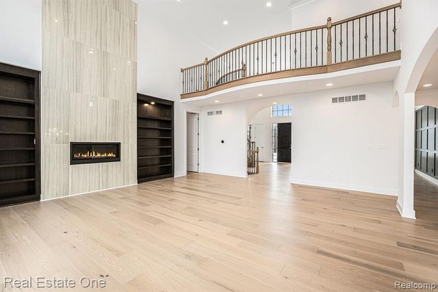 2423 Buckthorn Drive, Shelby, MI 48316