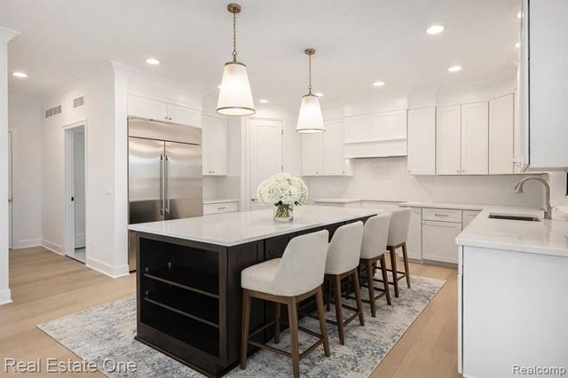 2423 Buckthorn Drive, Shelby, MI 48316