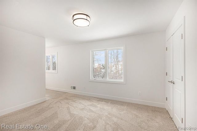 2423 Buckthorn Drive, Shelby, MI 48316