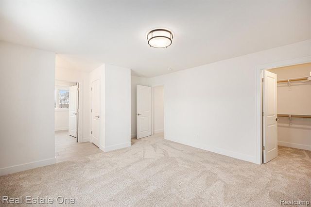 2423 Buckthorn Drive, Shelby, MI 48316