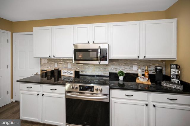9804 ELM ST, Fredericksburg, VA 22407