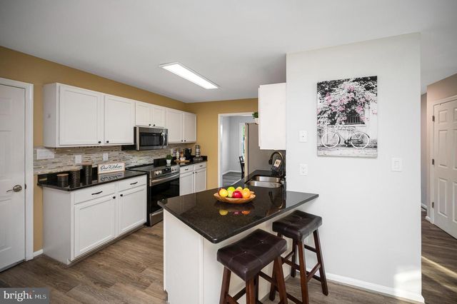 9804 ELM ST, Fredericksburg, VA 22407