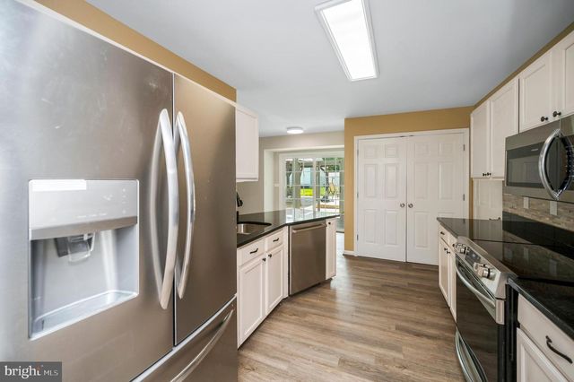 9804 ELM ST, Fredericksburg, VA 22407