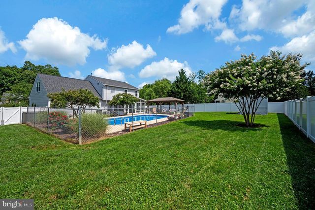 9804 ELM ST, Fredericksburg, VA 22407