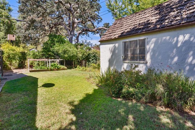2026 Forrest St, Sacramento, CA 95815