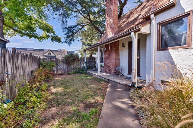 2026 Forrest St, Sacramento, CA 95815