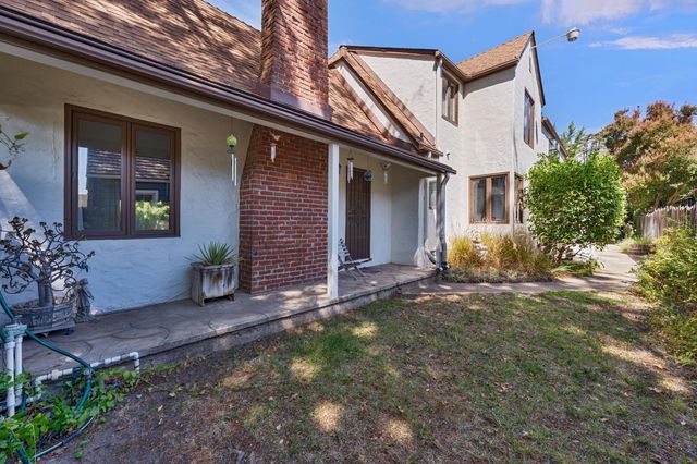2026 Forrest St, Sacramento, CA 95815