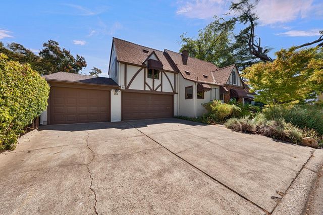 2026 Forrest St, Sacramento, CA 95815