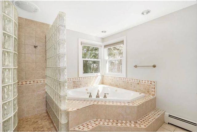 101 Glen Ridge Road, Cranston, RI 02920