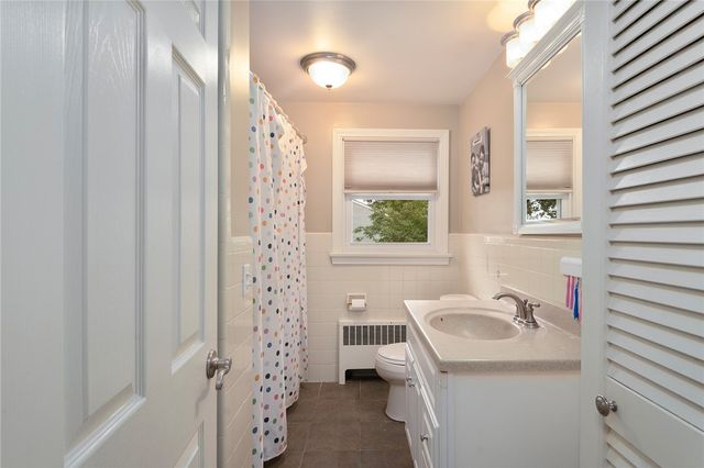 101 Glen Ridge Road, Cranston, RI 02920