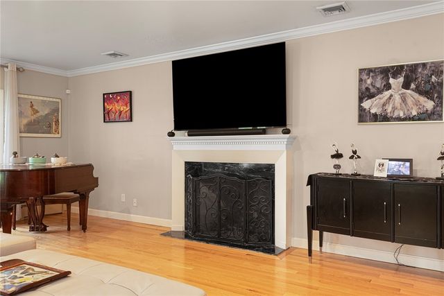 101 Glen Ridge Road, Cranston, RI 02920
