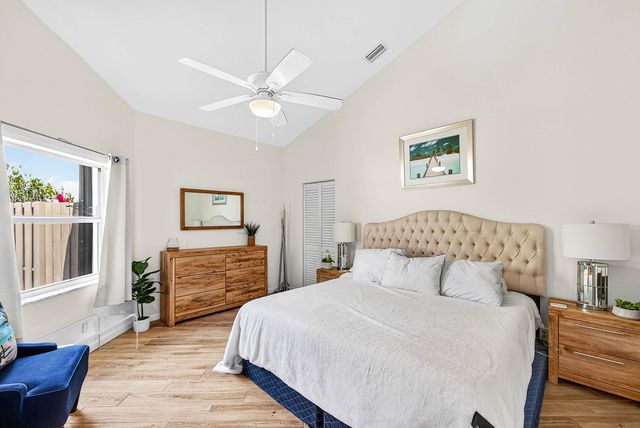 6601 NW 26th Way, Boca Raton, FL 33496