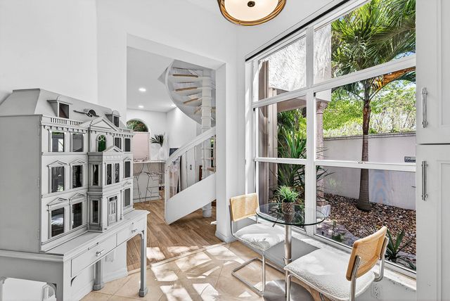 6601 NW 26th Way, Boca Raton, FL 33496