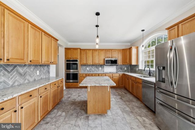10001 OLD TRAVELERS RD, Spotsylvania, VA 22551