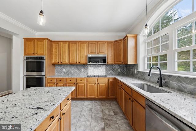 10001 OLD TRAVELERS RD, Spotsylvania, VA 22551