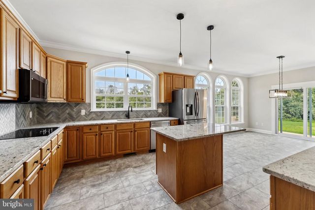 10001 OLD TRAVELERS RD, Spotsylvania, VA 22551