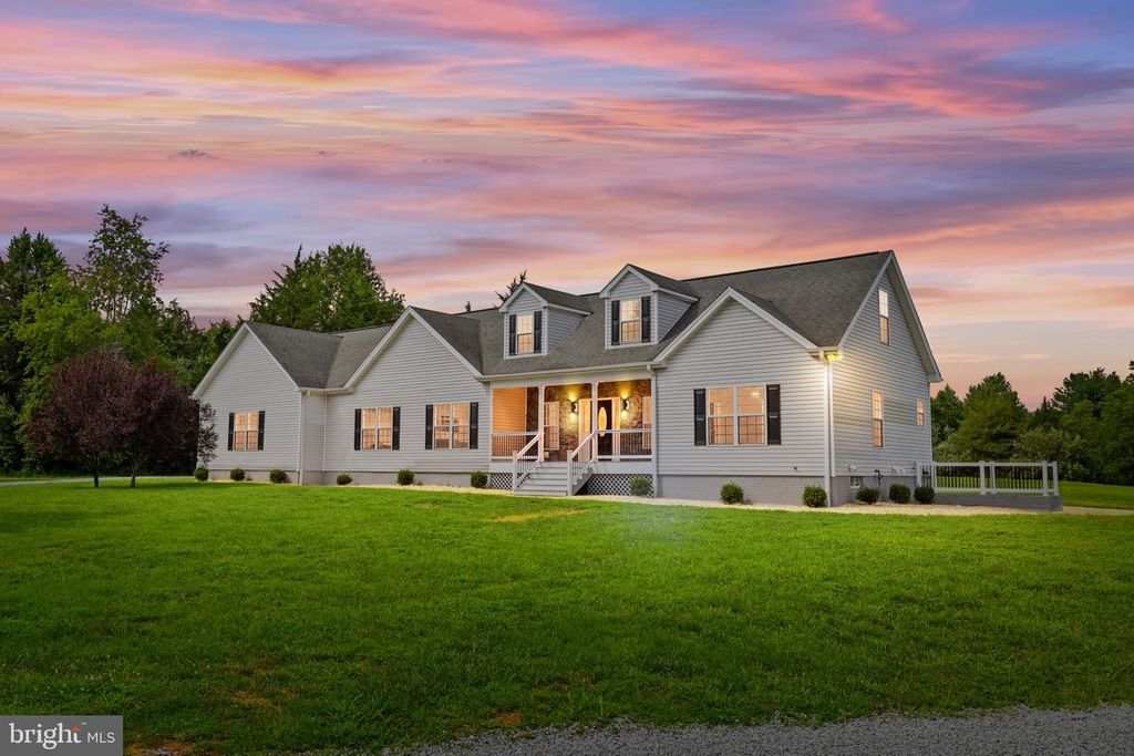 10001 OLD TRAVELERS RD, Spotsylvania, VA 22551