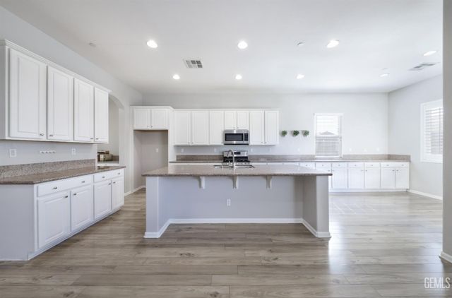 15719 Tallus Ranch Drive, Bakersfield, CA 93314