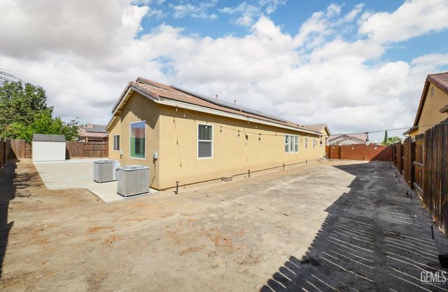 15719 Tallus Ranch Drive, Bakersfield, CA 93314