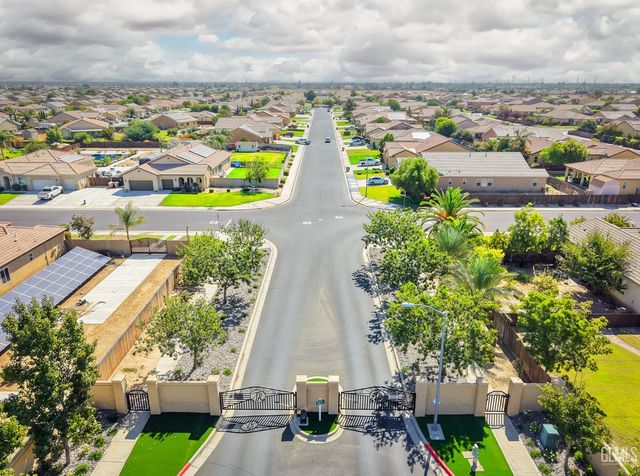 15719 Tallus Ranch Drive, Bakersfield, CA 93314
