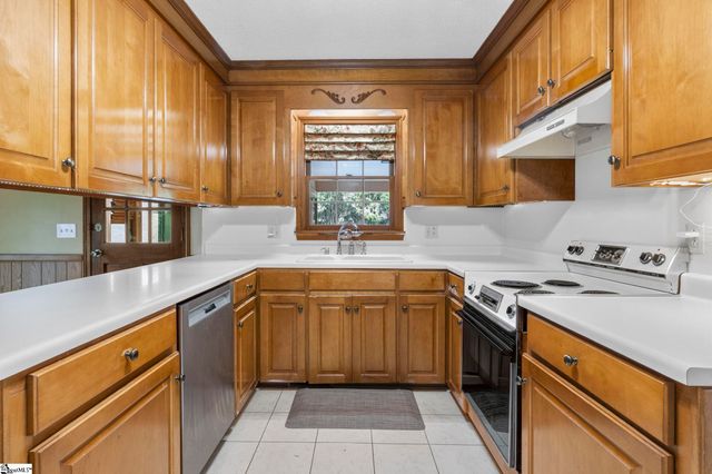 1204 Stonehurst Drive, Anderson, SC 29621
