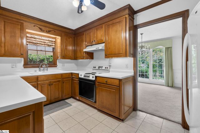 1204 Stonehurst Drive, Anderson, SC 29621