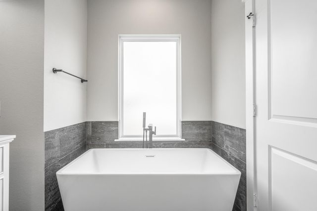 8440 Berry Brush, Houston, TX 77022