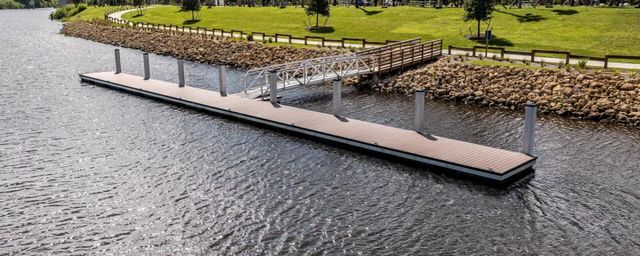 2912 SW Porpoise Circle, Stuart, FL 34997