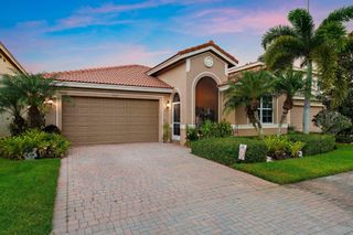 2912 SW Porpoise Circle, Stuart, FL 34997