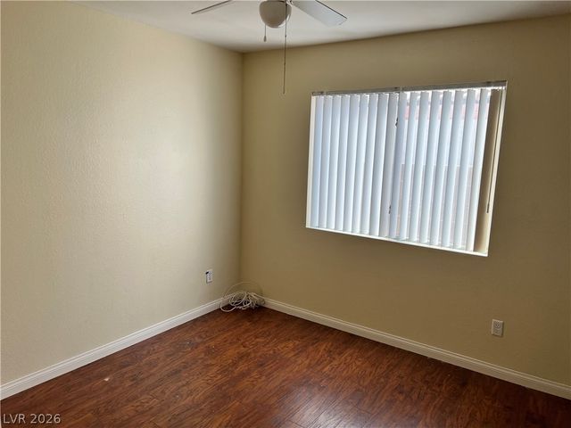 5705 Cliff Point Court, Las Vegas, NV 89149