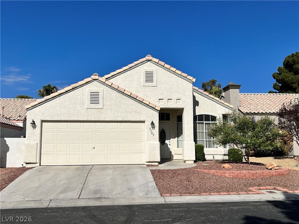 5705 Cliff Point Court, Las Vegas, NV 89149