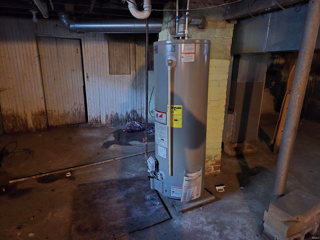 909 W 4th Street, Bicknell, IN 47512