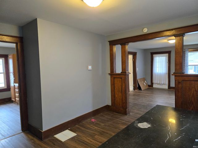 909 W 4th Street, Bicknell, IN 47512