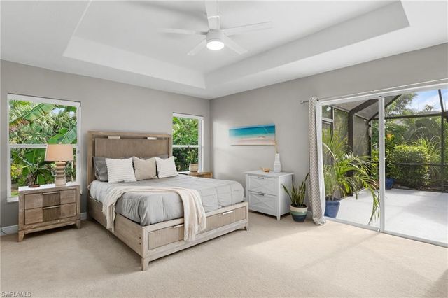 20 Heritage WAY, Naples, FL 34110