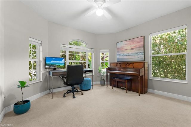 20 Heritage WAY, Naples, FL 34110
